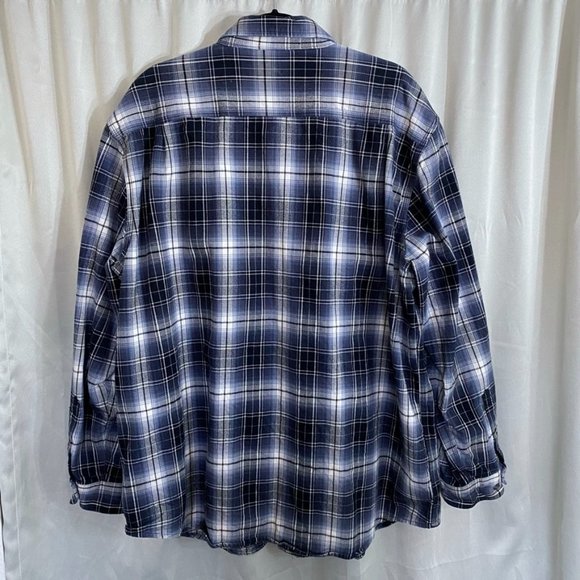 Carhartt Thick Cotton Material Plaid Work Shirt - Picture 7 of 7